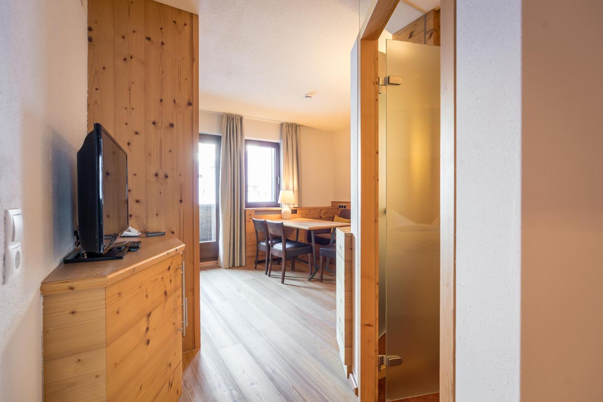 Haus Am Fang Bed & Breakfast ซังคท์อันทอนอัมอาร์ลแบร์ก ภายนอก รูปภาพ